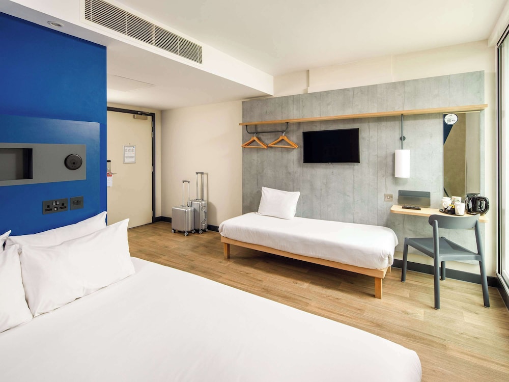Standard Triple Room, Multiple Beds - Photo 1