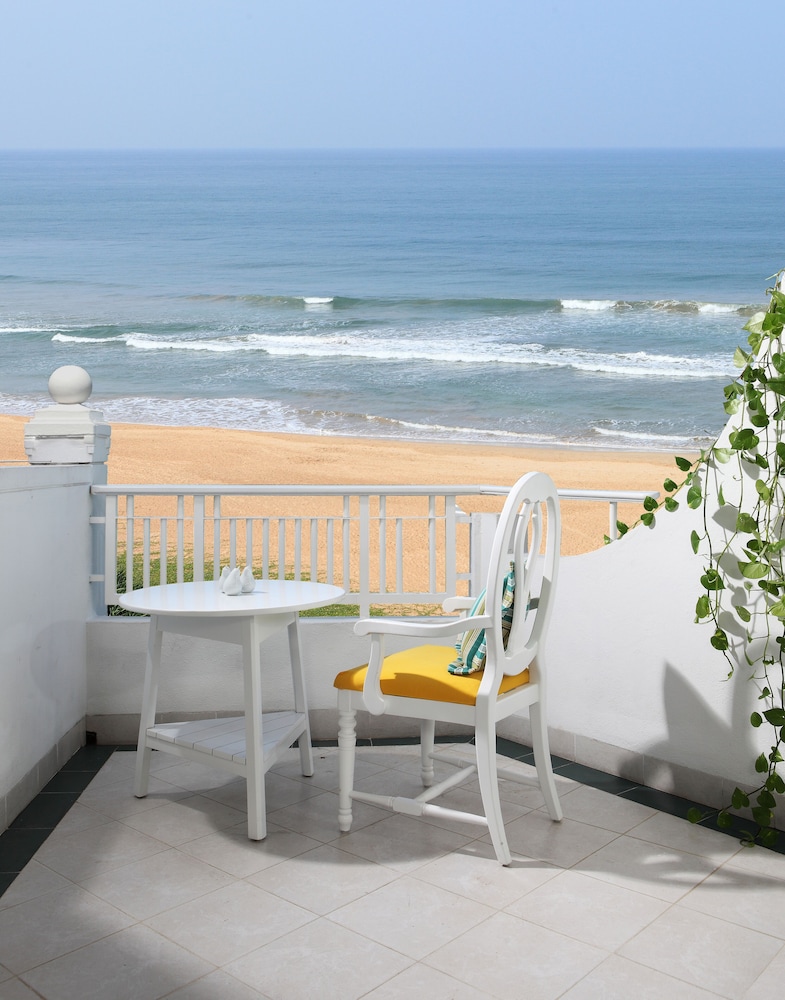 Superior Room, 1 King Bed, Sea View (Charm) - Photo 3