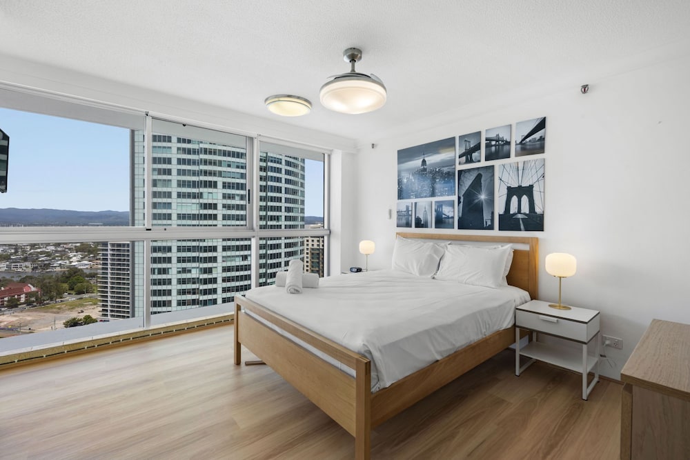 Premium Two-Bedroom Apartment with Ocean View photo 3