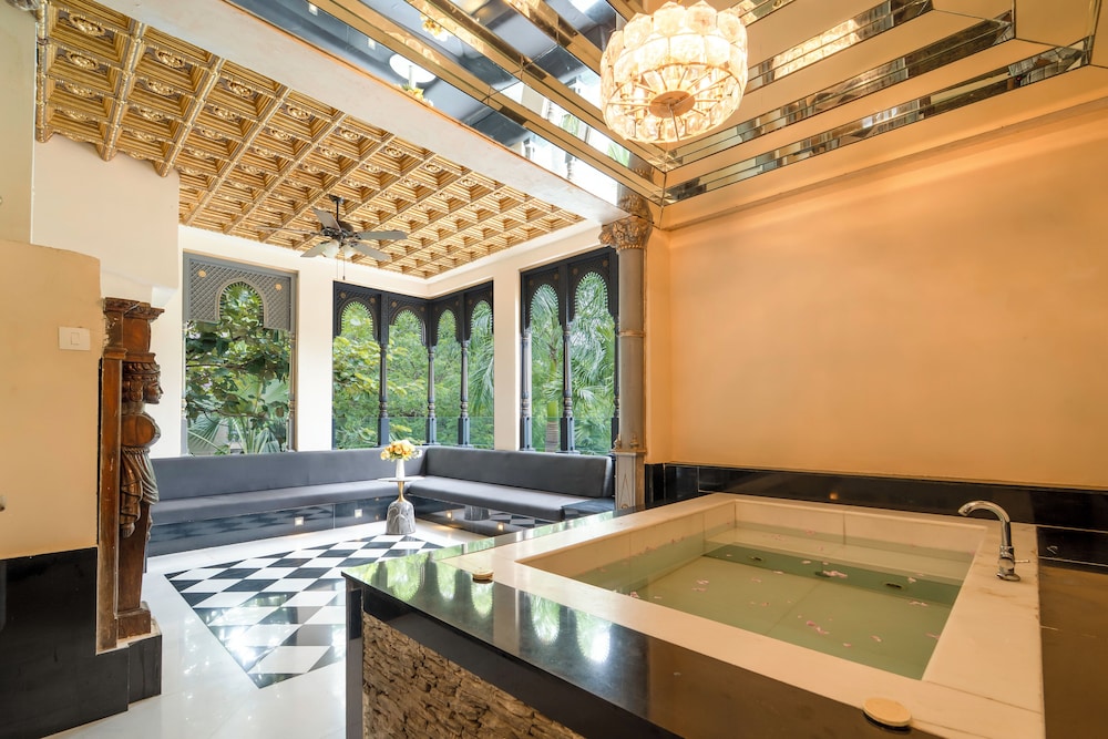 Royal Salute Suite - Photo 2