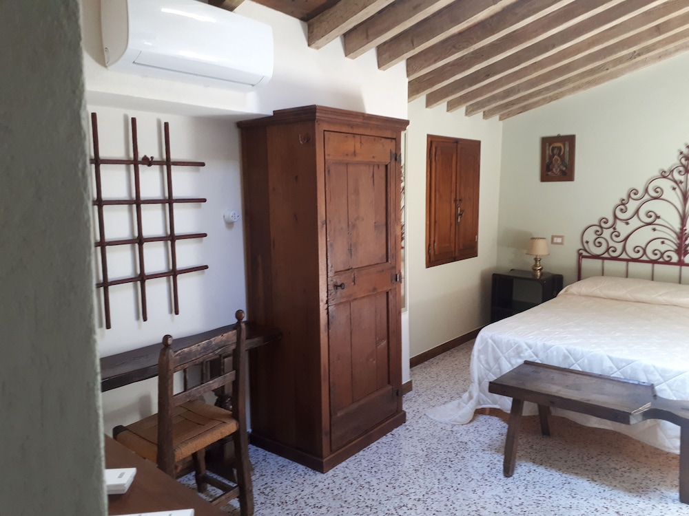 Design Double Room photo 3