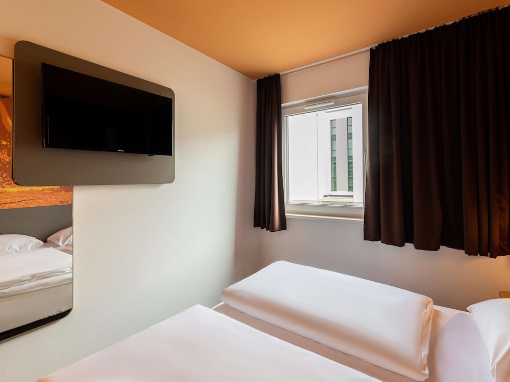 Double Room - Photo 3