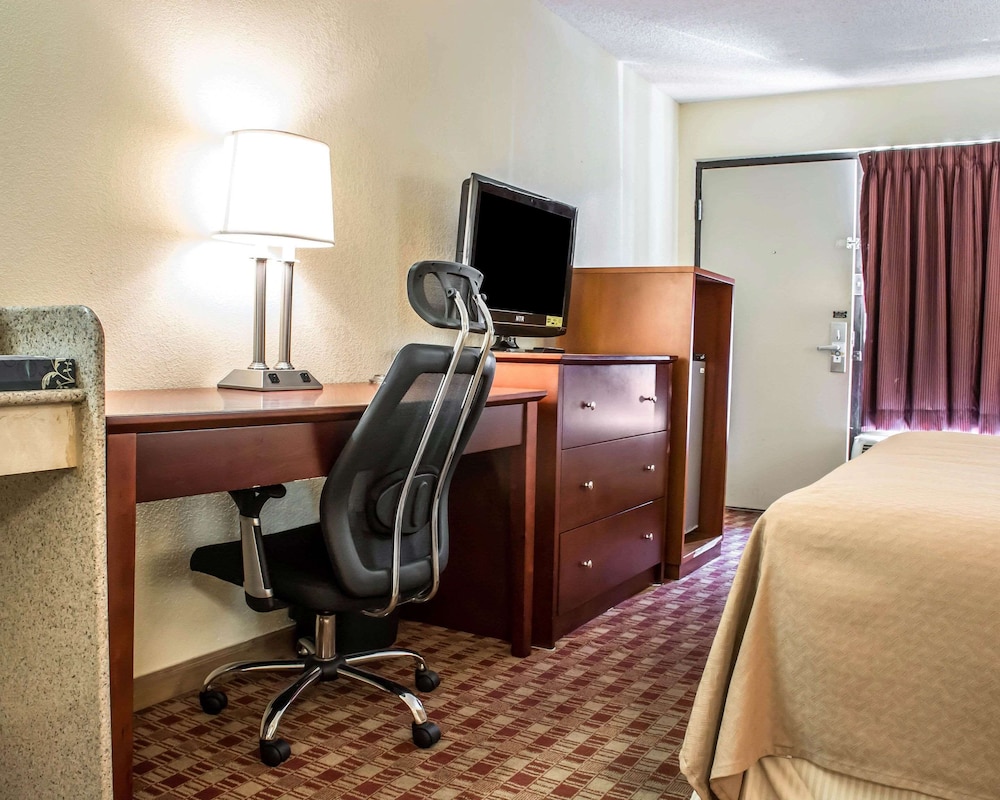 Room, 1 King Bed, Accessible, Non Smoking photo 3
