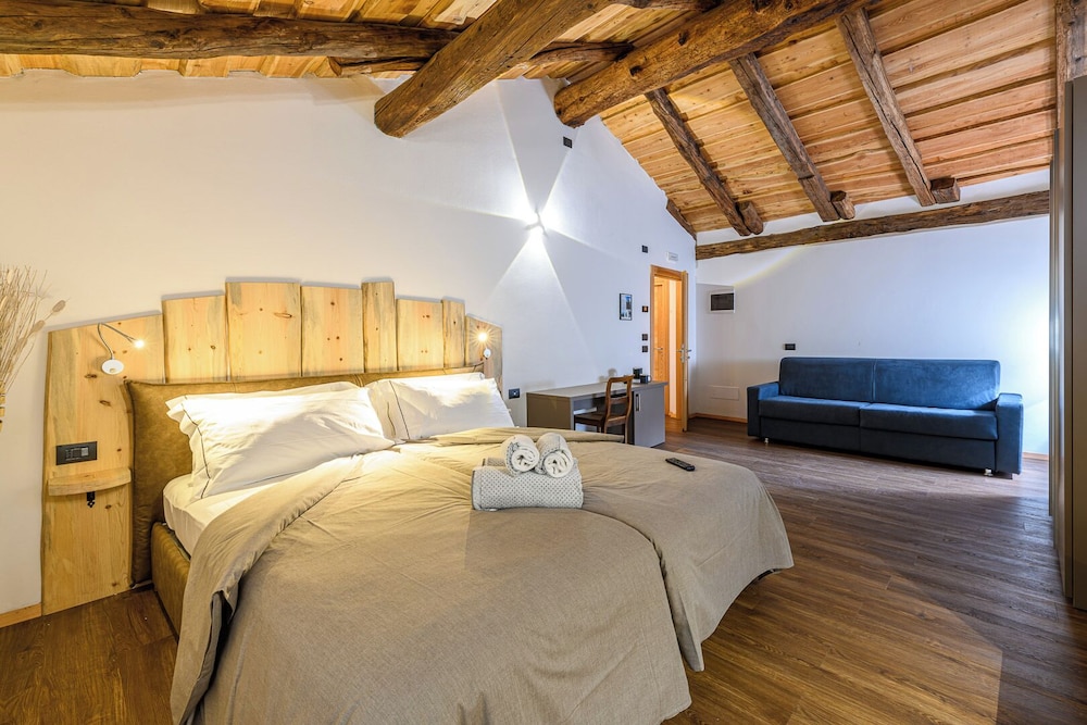 Deluxe Quadruple Room, Mountain View photo 2