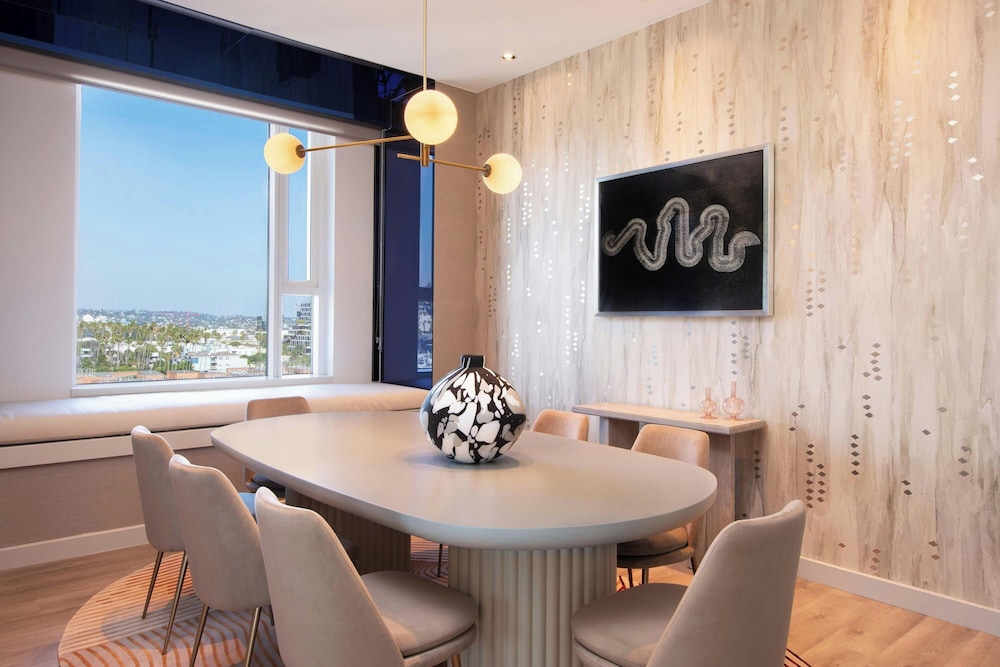 Penthouse Suite