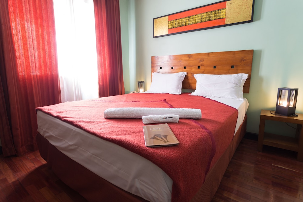 Classic Double Room, 1 Double Bed, Non Smoking, City View photo 2