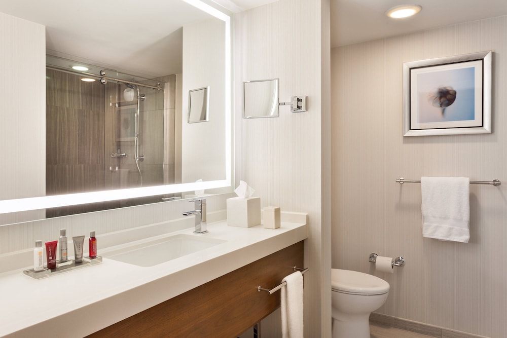 Room - Photo 4