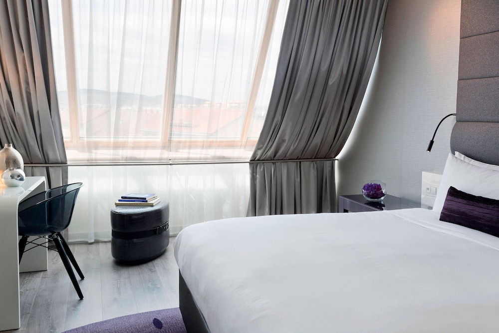 Suite, 2 Bedrooms