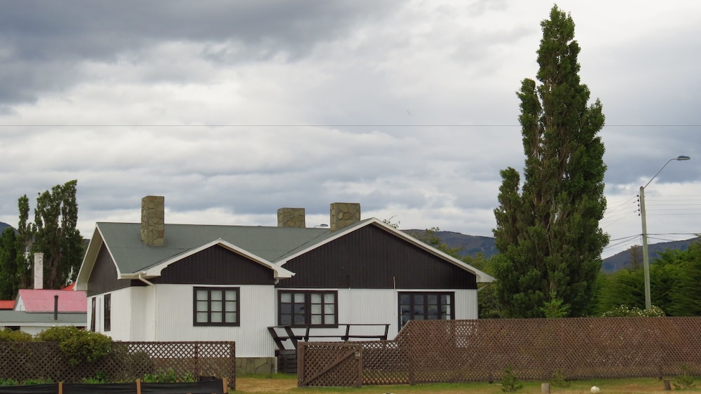 Deluxe Bungalow photo 3