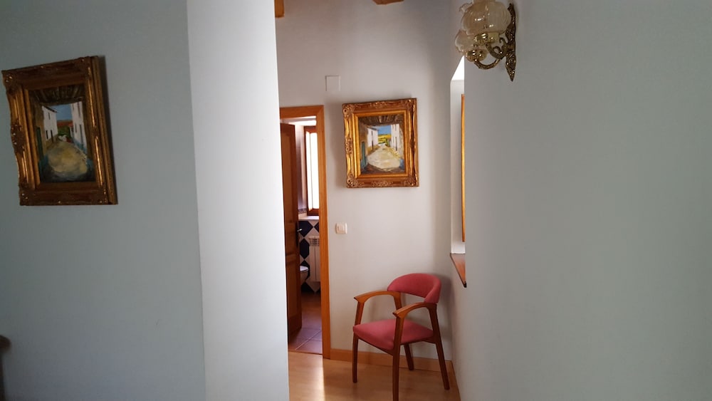 Basic Double Room, 1 Double Bed photo 3