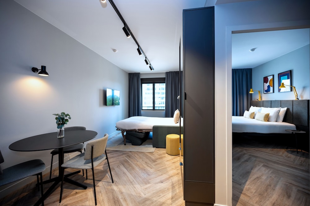 One Bedroom Apartment - Photo 5