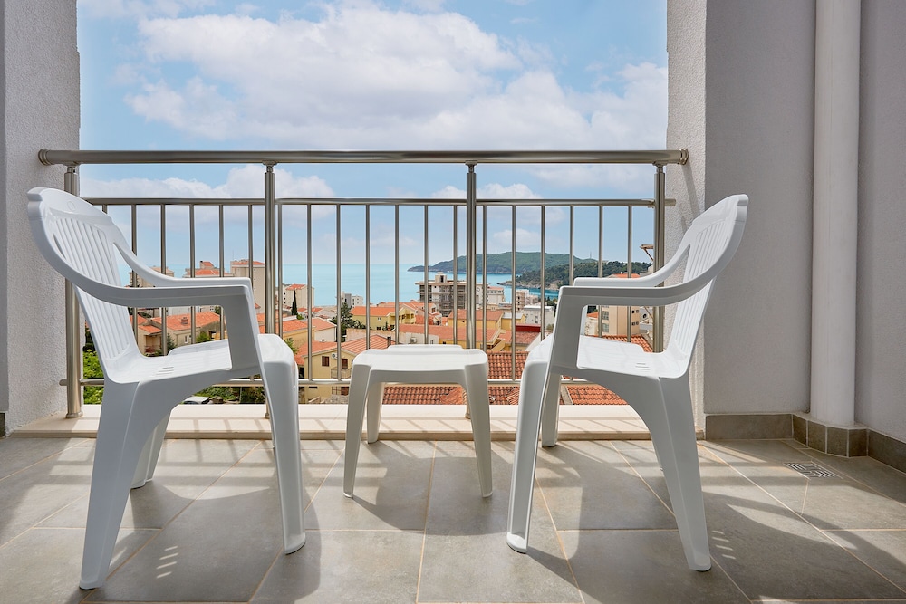 Deluxe Double Room, Sea View - Photo 7