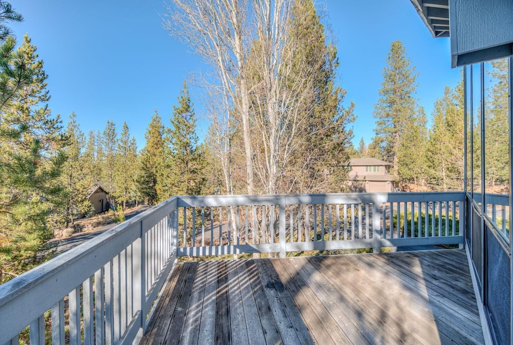 House, Multiple Beds, Mountain View (White Elm - Unit 31) photo 3