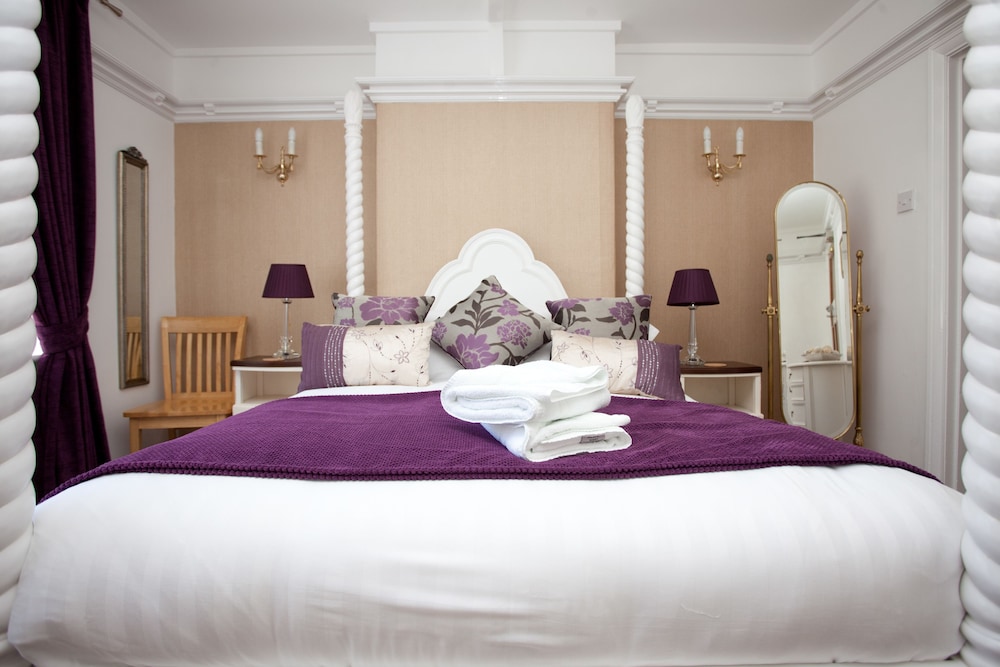 Double Room, Ground Floor (Four Poster Bed) photo 2
