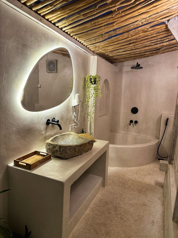 Traditional Double or Twin Room photo 3