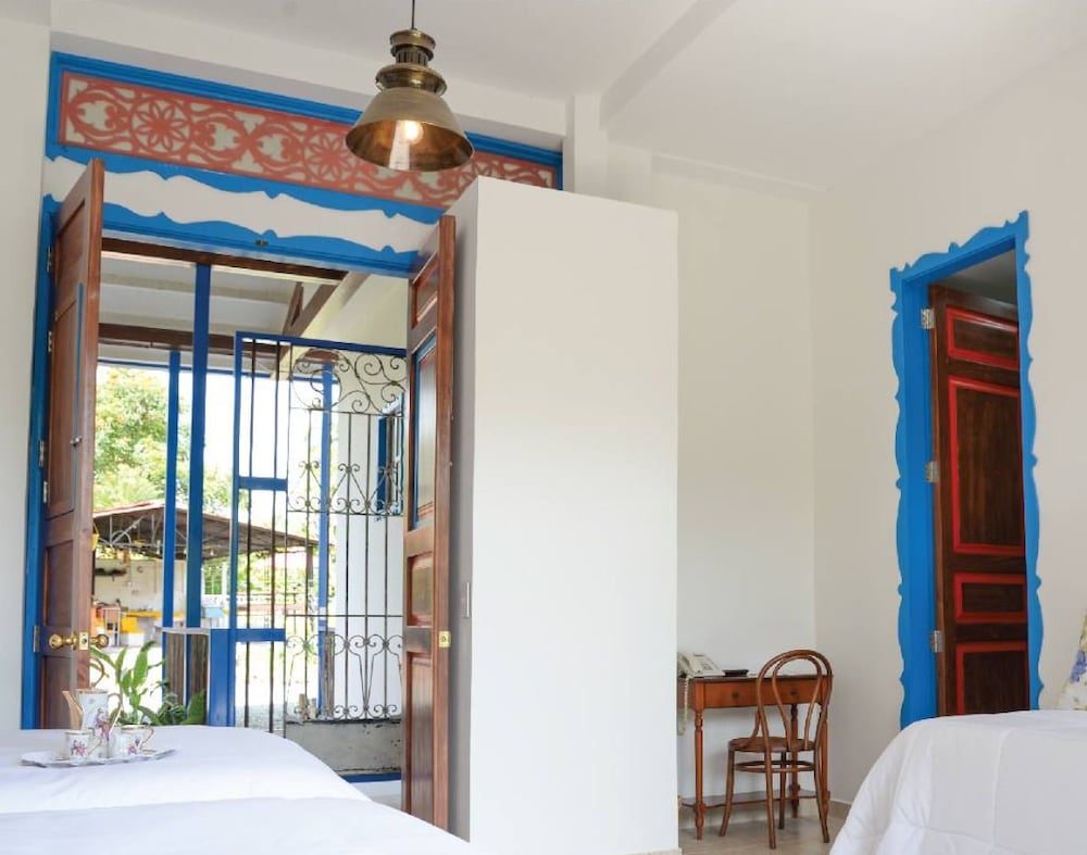 Deluxe Triple Room, Non Smoking photo 3