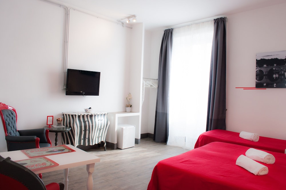 Superior Triple Room photo 3