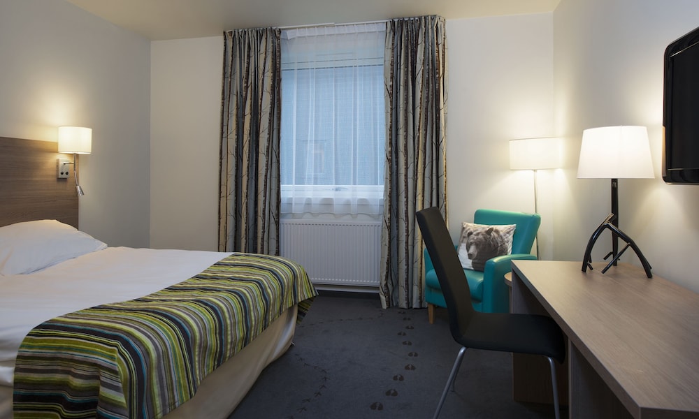Standard Double Room, Non Smoking - Photo 7