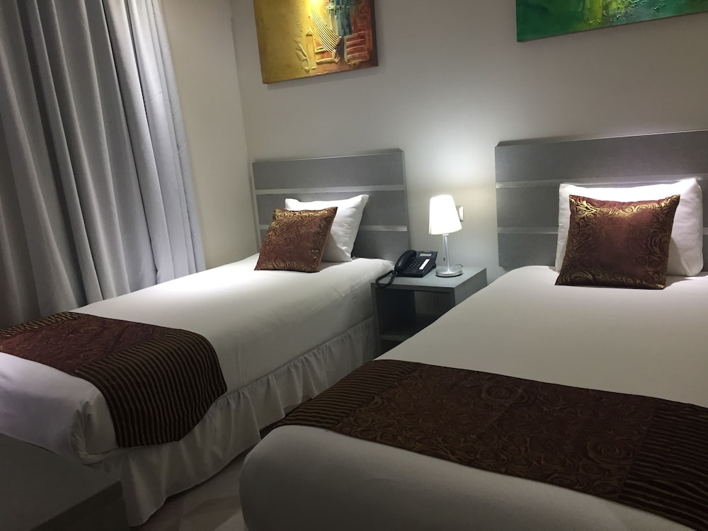 Double Room, 2 Twin Beds, Private Bathroom photo 3