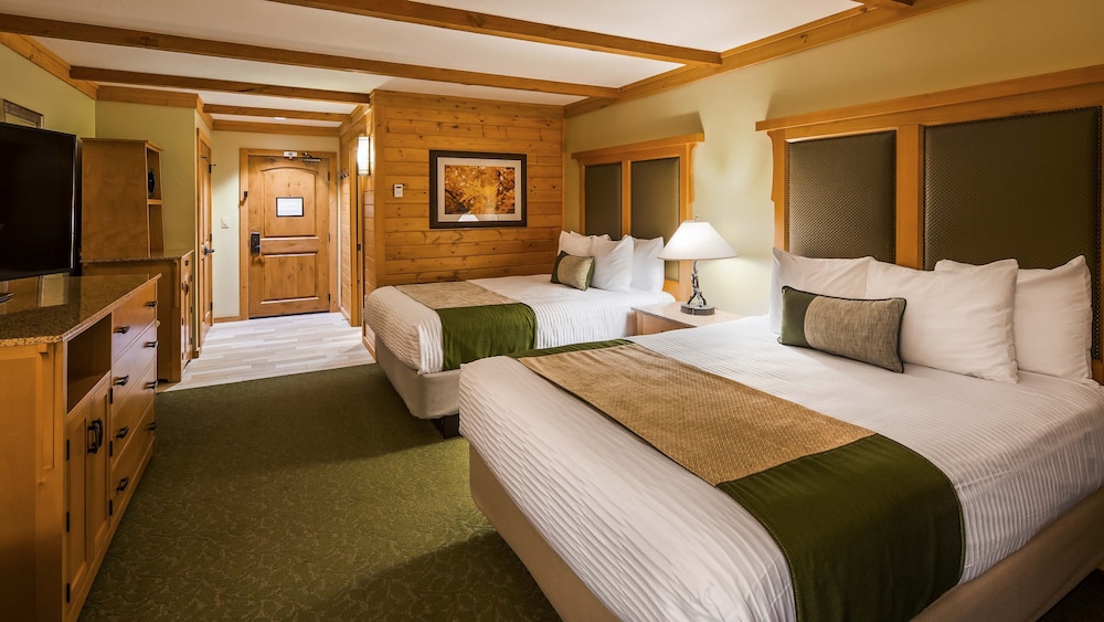 Room, 2 Queen Beds, Mountain View - Photo 1