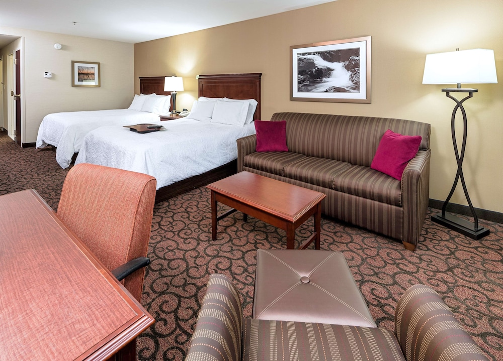 Suite, 1 King Bed, Non Smoking - Photo 8
