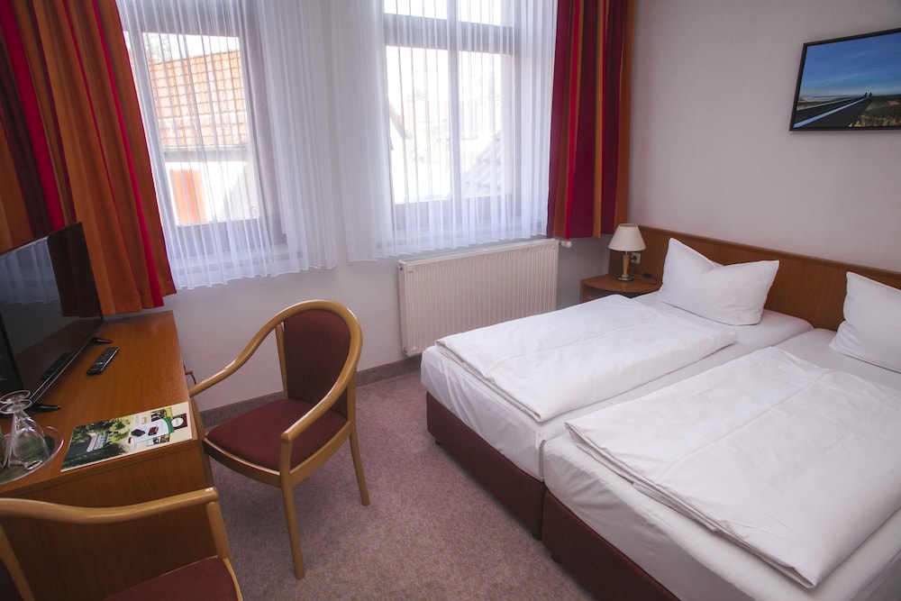 Double or Twin Room photo 1