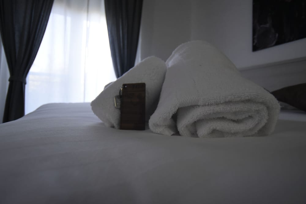 Classic Double Room, Balcony photo 2