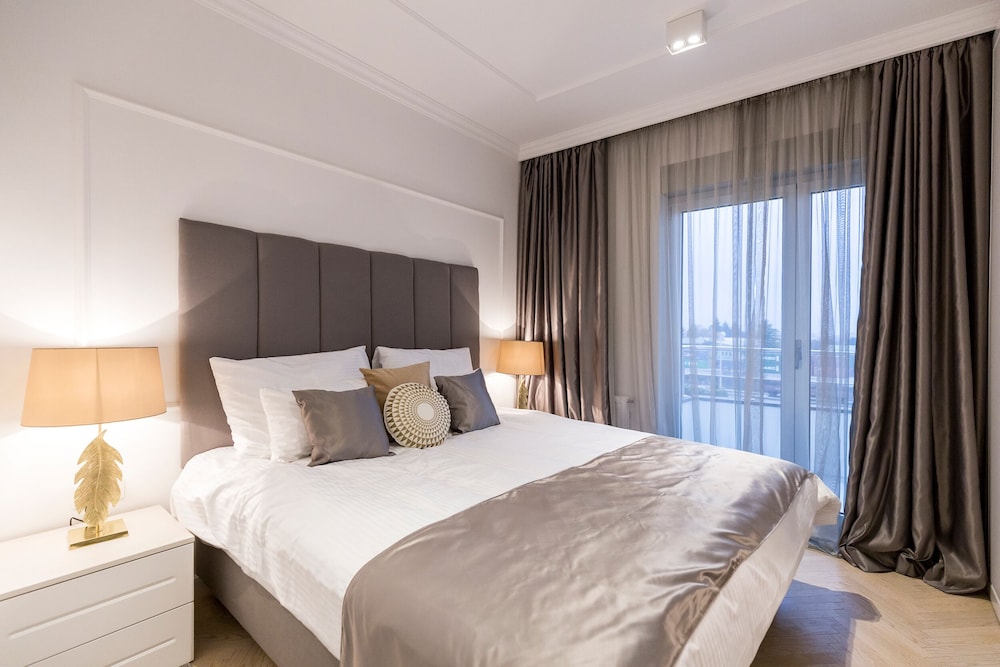 Executive Studio Suite (9)