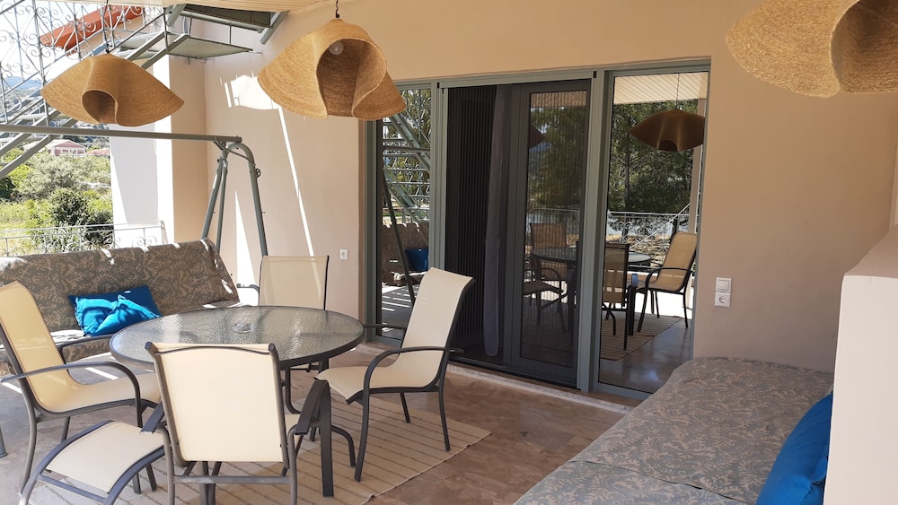 Deluxe Suite, 1 Bedroom, Sea View photo 1