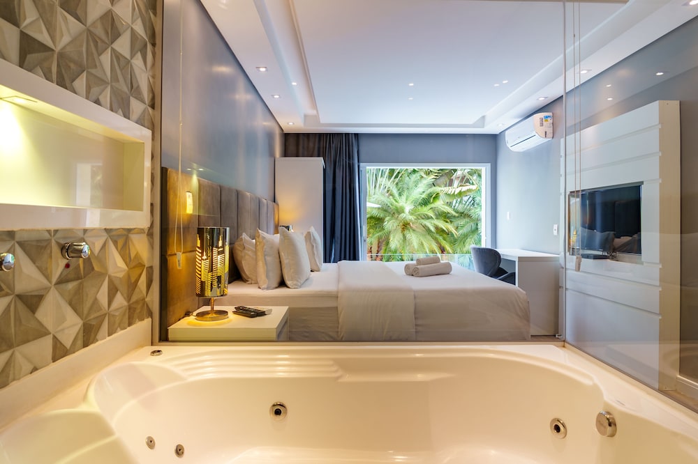 Suite com hidromassagem photo 2