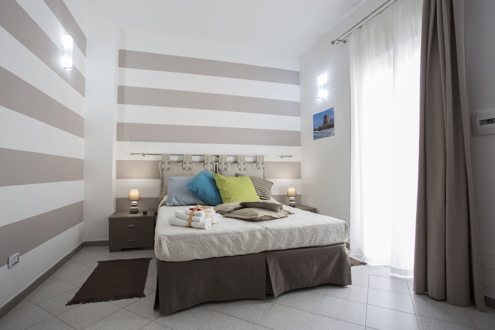 Standard Double Room, City View photo 1