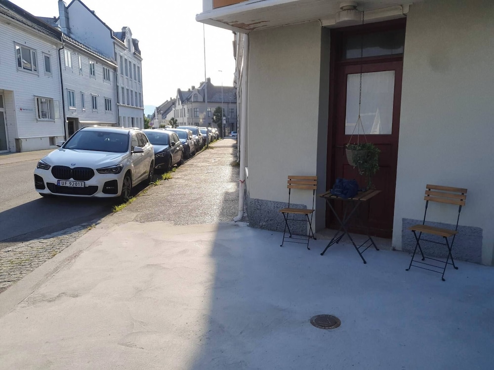 Cozy 1-bedroom Apartment in Ålesund's Heart, Kuva 19