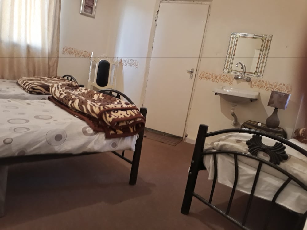 Triple Room photo 2
