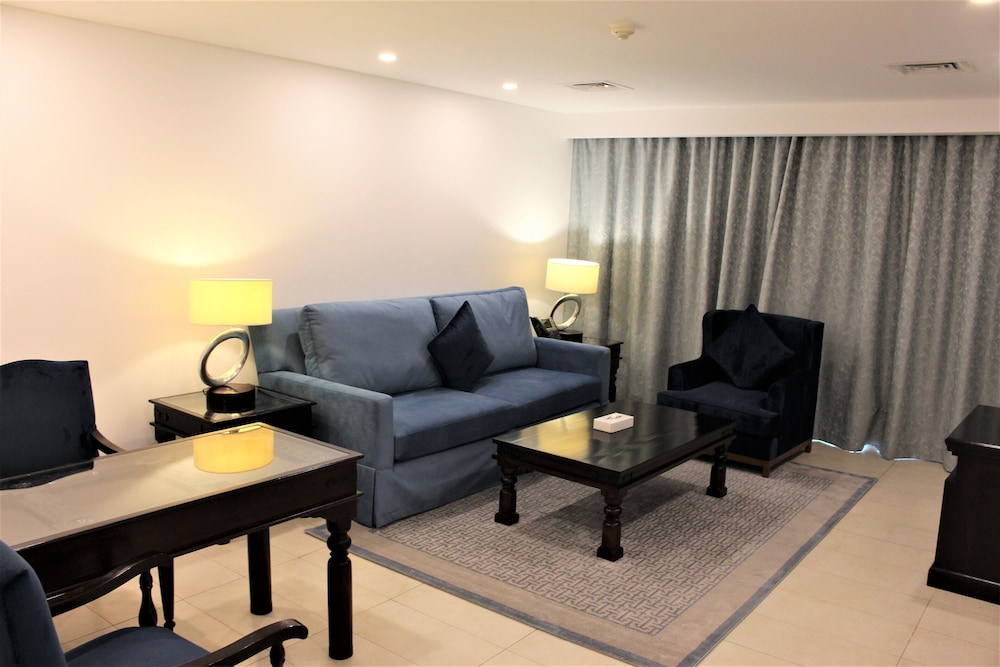 Villa, 4 Bedrooms photo 2