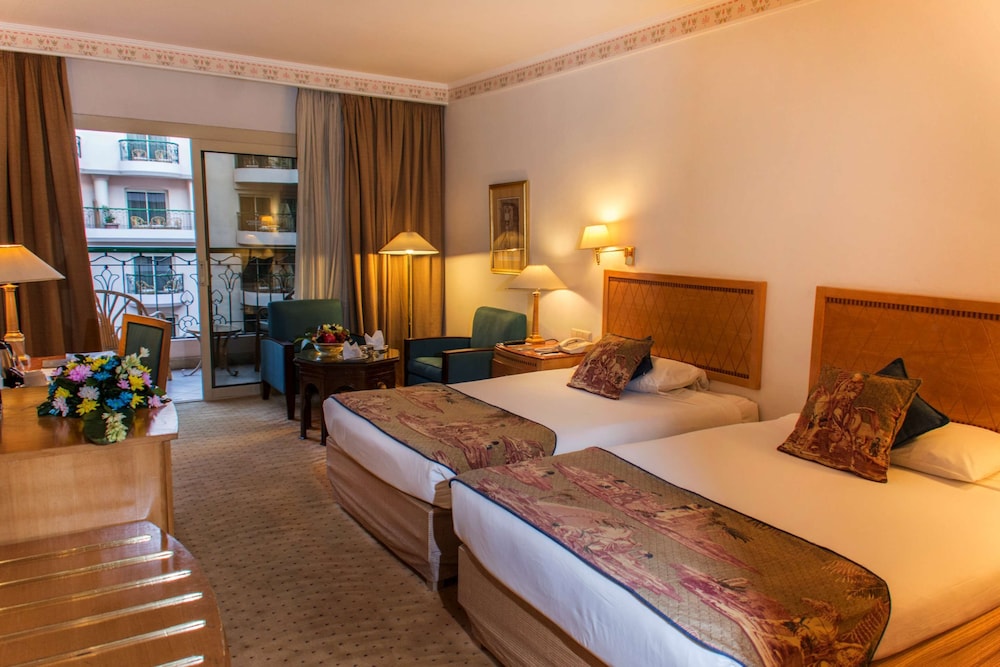 Classic Room, City View - Photo 3
