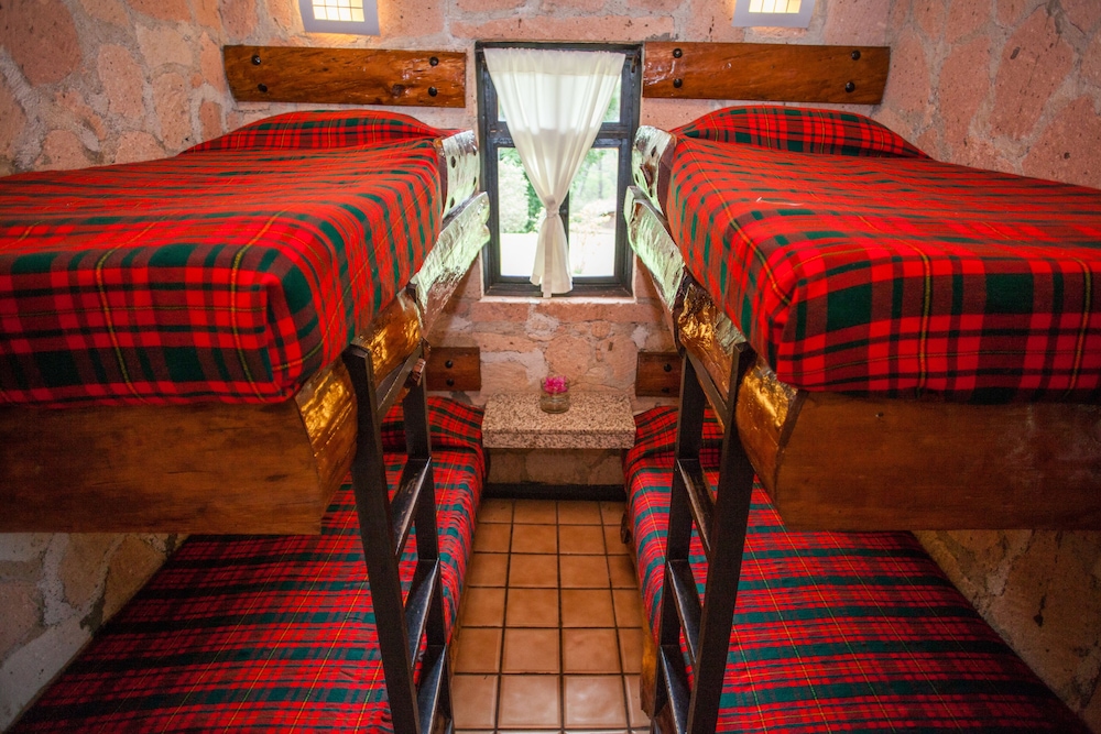 Standard Quadruple Room, 2 Bedrooms photo 2