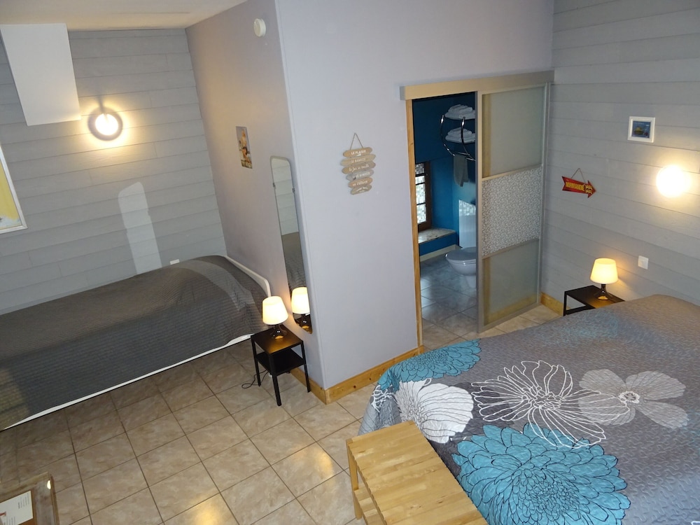Triple Room (Siamoise)