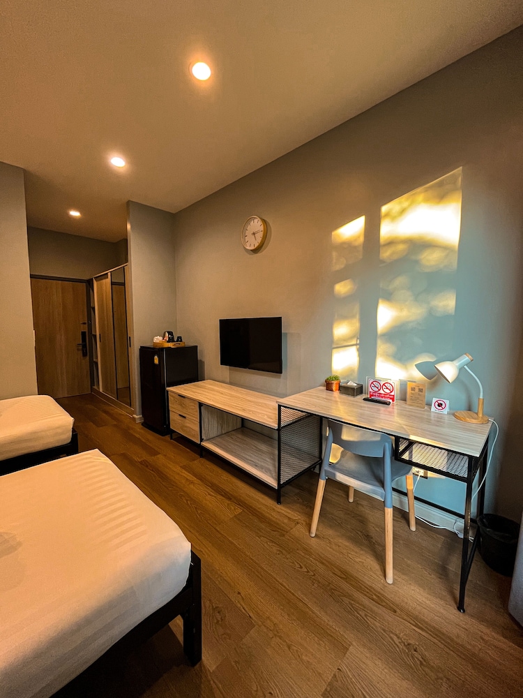 Deluxe Twin Room - Photo 7