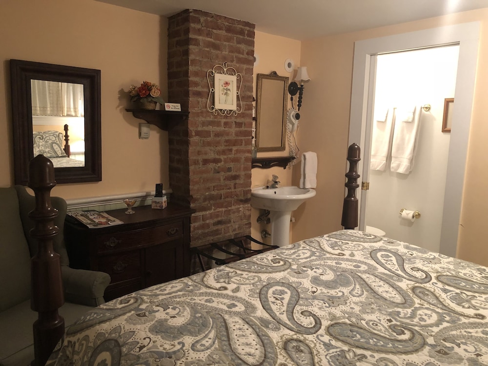 Luxury Double Room, Private Bathroom, Garden View (Coral Bells #2) - Photo 2