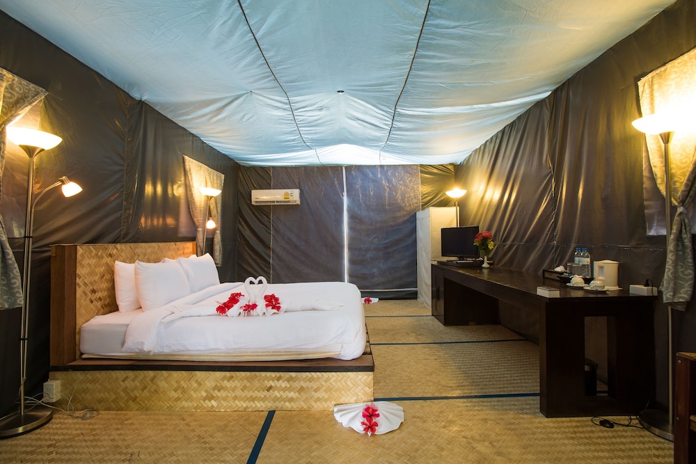 Tent with Sea View