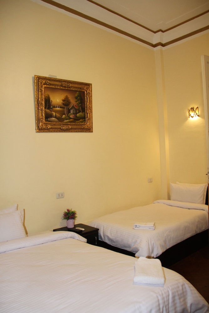 Triple Room, Private Bathroom - Photo 12