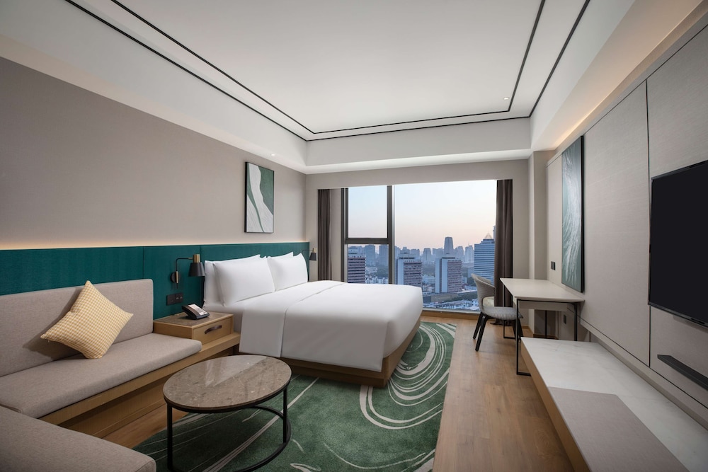 Superior Room, 1 King Bed - Photo 4