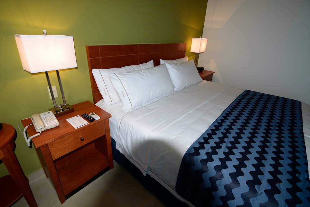 Standard Room thumbnail 5