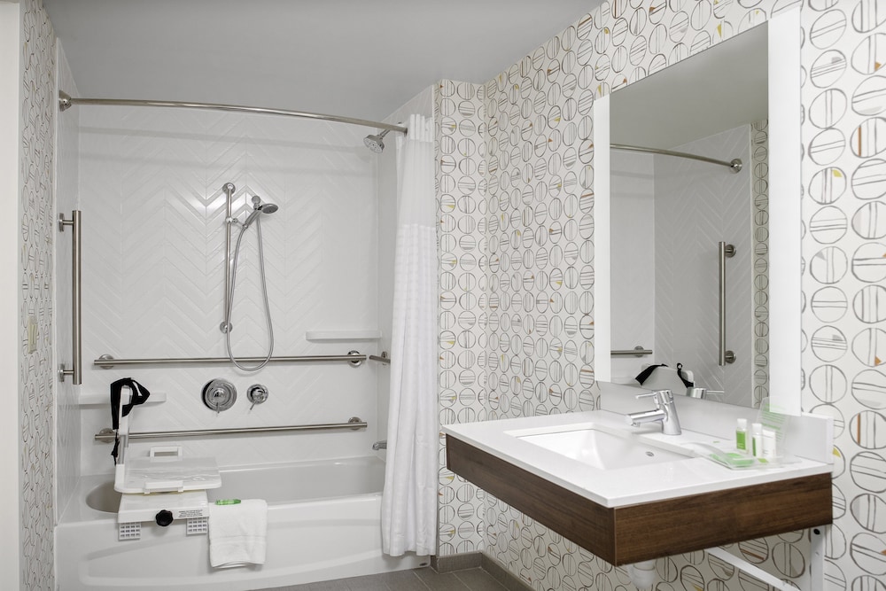 Suite, 1 King Bed (Additional Living Area) - Photo 6