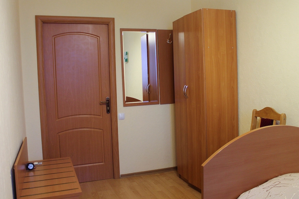 Economy Single Room, Shared Bathroom photo 2