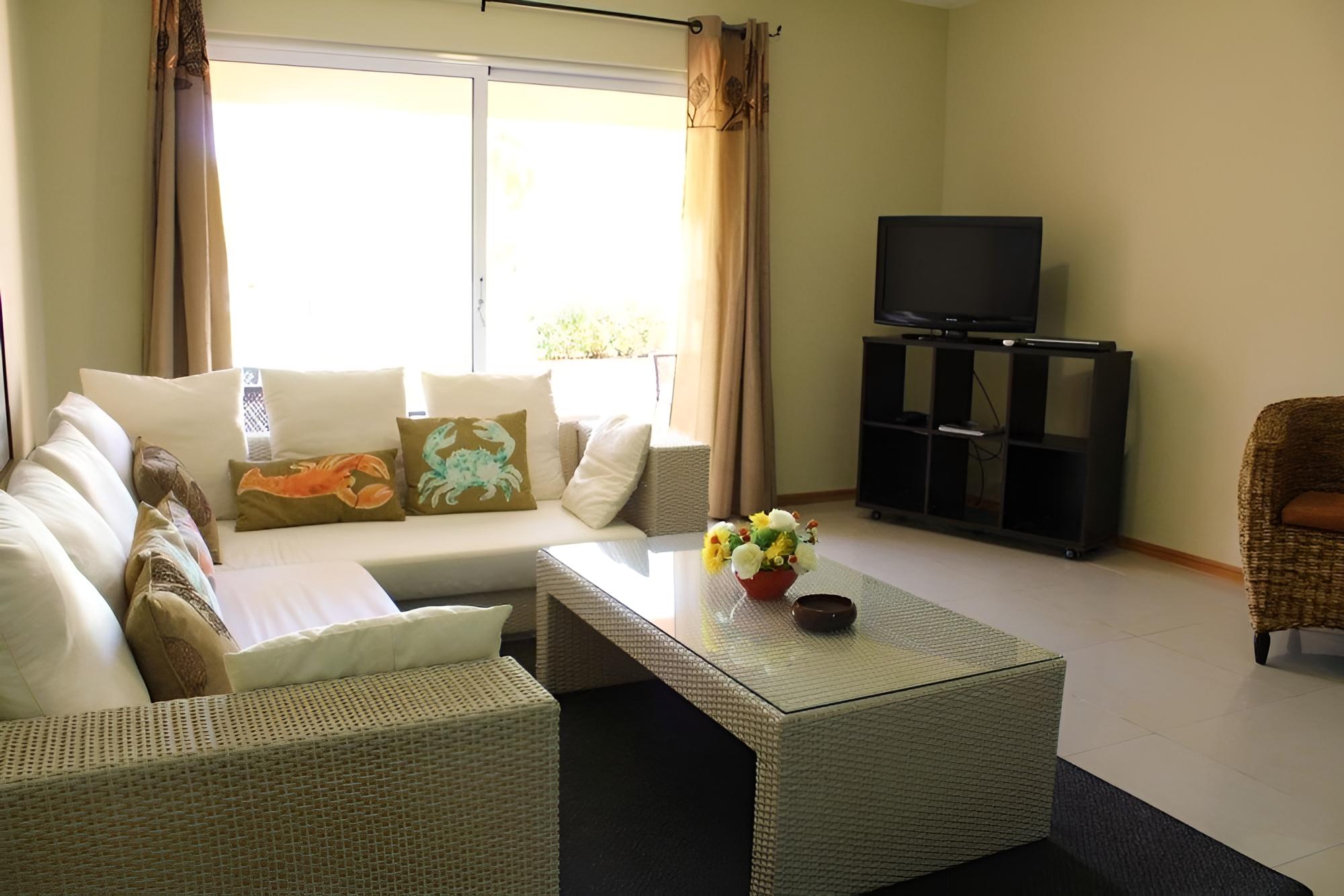 Villa photo 1