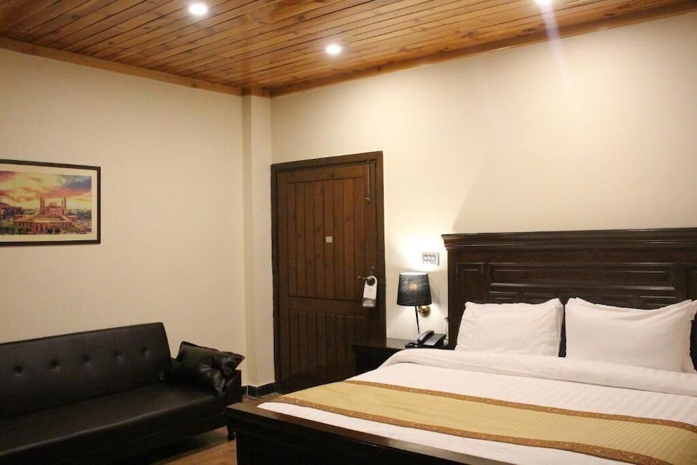 Deluxe Double Room photo 2