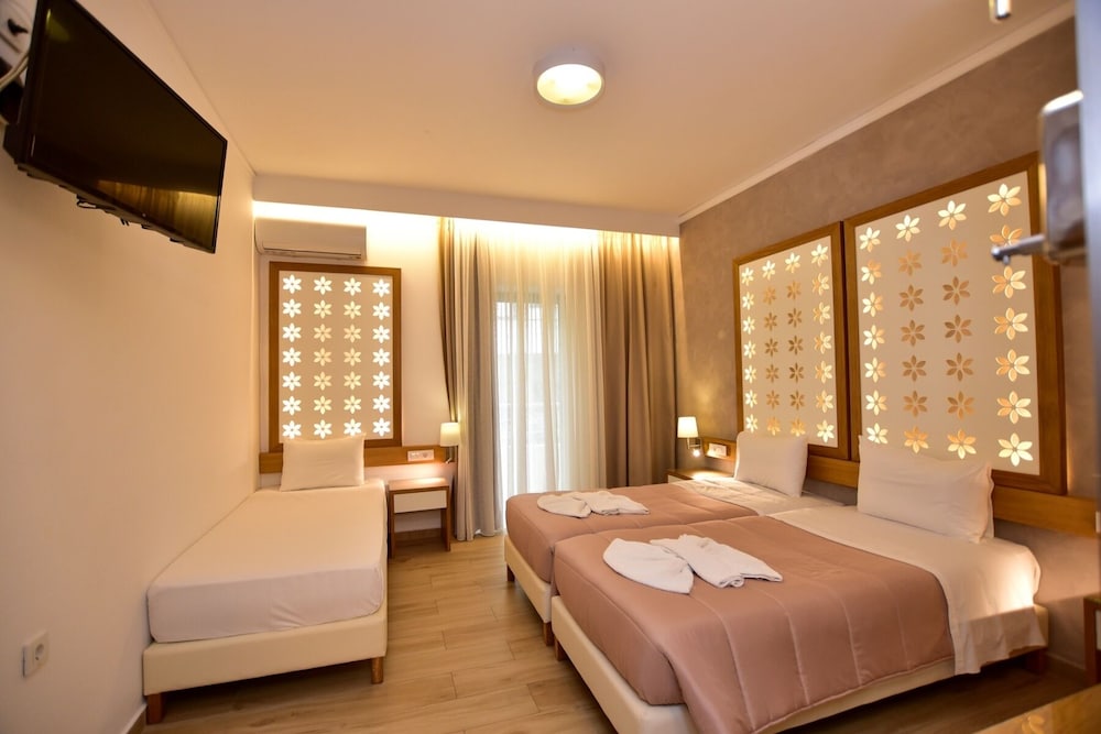 Superior Triple Room photo 1