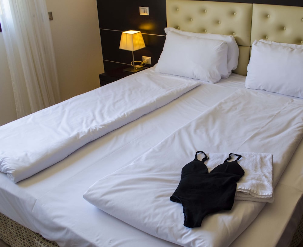 Superior Double or Twin Room - Photo 2
