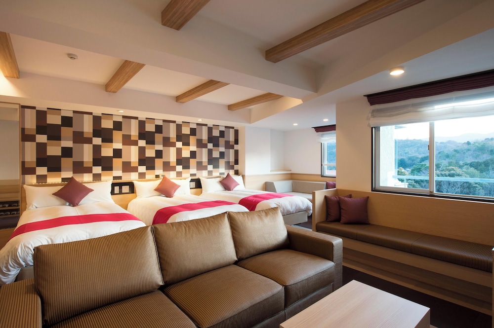 Deluxe Triple Room(Non-smoking) photo 1